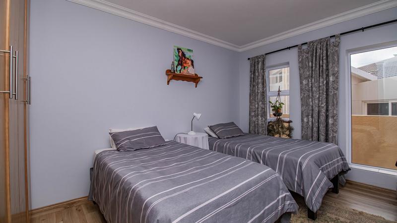 9 Bedroom Property for Sale in Outeniqua Strand Western Cape